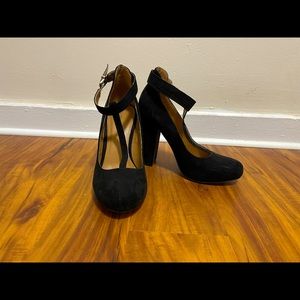 Attention Strappy Black Block Heels size 7